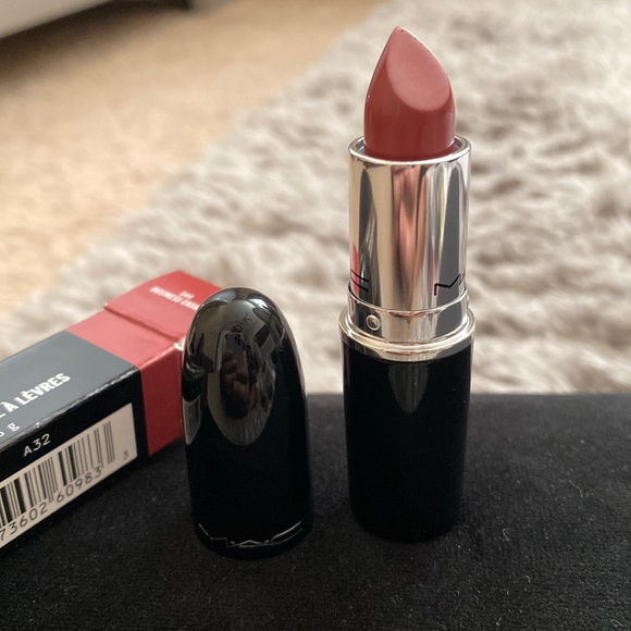NWT Mac Lustreglass Sheer-Shine Lipstick in Business Casual 544 - Picture 2 of 6